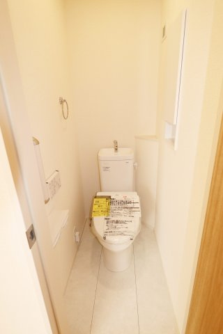 郡山市安積町南長久保１丁目2期　　　２号棟　　　安積第３小学校、安積第２中学区のトイレ