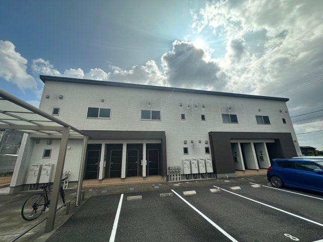 コトー竜神F棟の外観