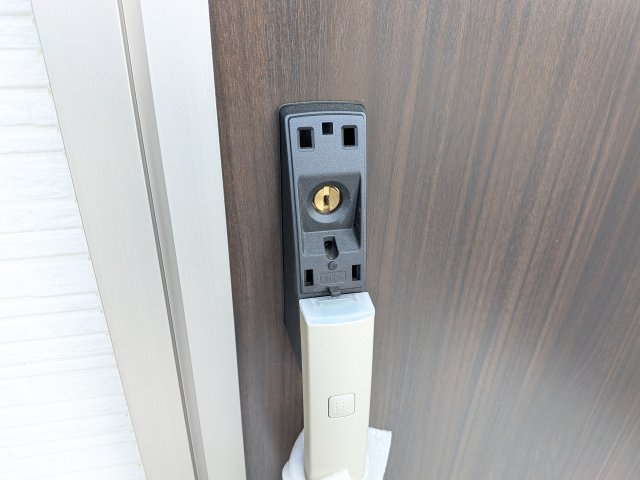 石岡市府中　第1　新築戸建て　2号棟の玄関