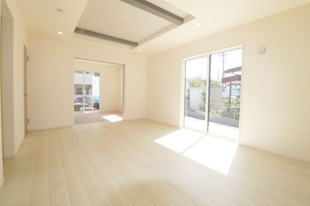 郡山市安積町南長久保１丁目2期　　　１号棟　　　安積第3小学校、安積第２中学区の居間・リビング|※同社施工例