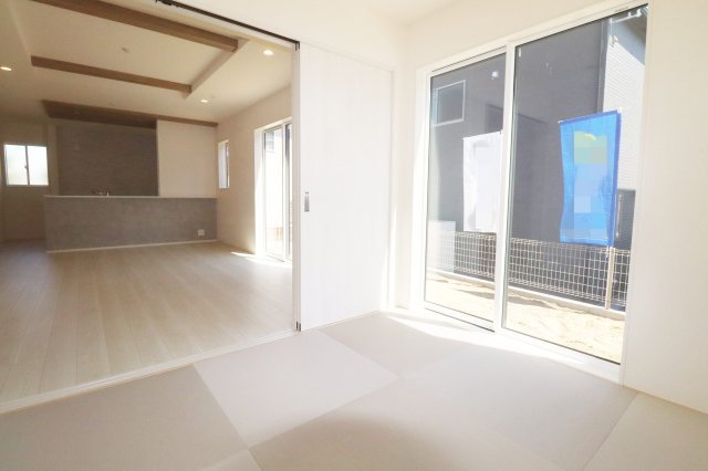 郡山市安積町南長久保１丁目2期　　　３号棟　　　安積第3小学校、安積第２中学区の和室