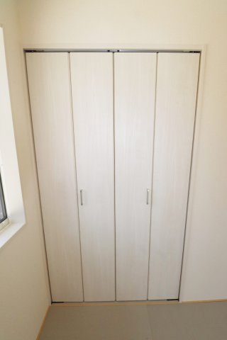郡山市安積町南長久保１丁目2期　　　３号棟　　　安積第3小学校、安積第２中学区の収納