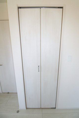 郡山市安積町南長久保１丁目2期　　　３号棟　　　安積第3小学校、安積第２中学区の収納