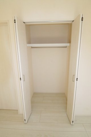 郡山市安積町南長久保１丁目2期　　　３号棟　　　安積第3小学校、安積第２中学区の収納