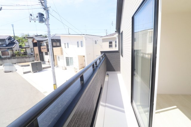 郡山市安積町南長久保１丁目2期　　　３号棟　　　安積第3小学校、安積第２中学区のバルコニー|西側バルコニー♪