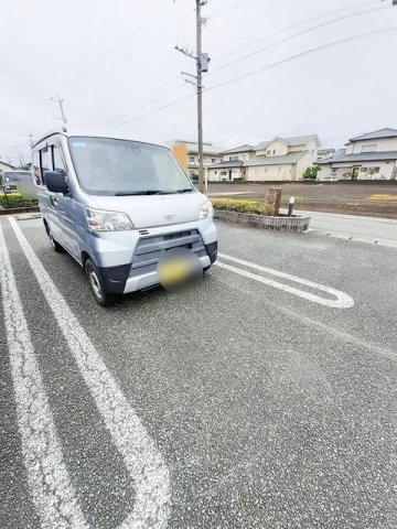 グリーンヴィレッジの駐車場|駐車場完備です