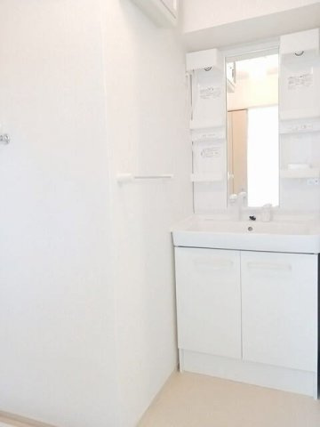 クレスト・コートの洗面所|コンパクトで使いやすい洗面所