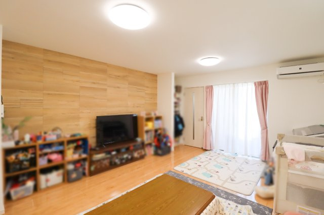 醍醐御霊ケ下町の居間・リビング