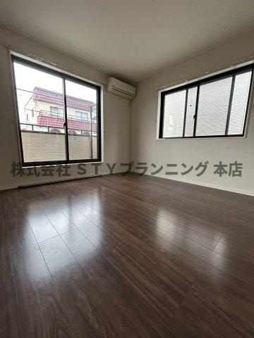 仲介手数料0円！西区清里町戸建の洋室