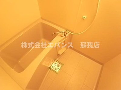 【浴室】 | ラ・セゾン | コンパクトで使いやすいお風呂です
