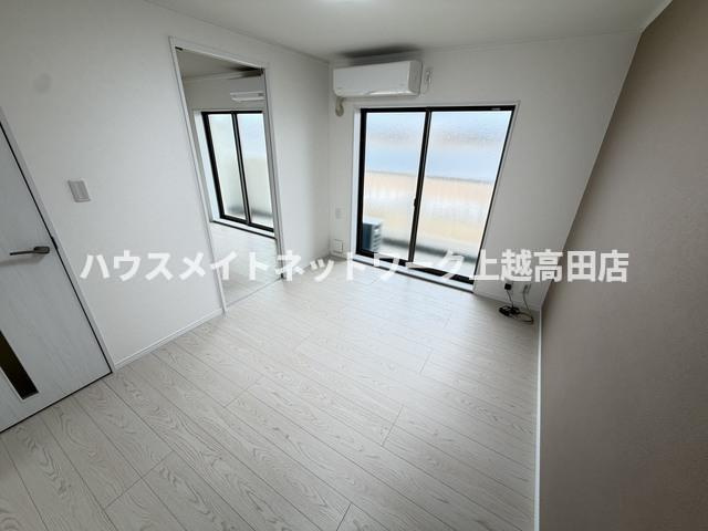 ファーストクラス桜の居間・リビング|ＤＫ7.9帖
