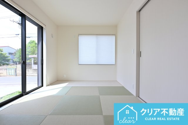 【和室】 | 第１伊勢崎国定　リーブルガーデン | 一部屋は欲しい和室！縁なし畳はおしゃれでモダンな雰囲気です。
