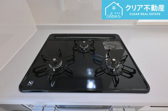 【設備】 | 第１伊勢崎国定　リーブルガーデン | 三口コンロで家事効率アップ！