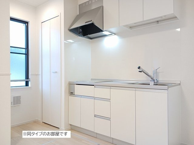 プリマ　オランジェのキッチン