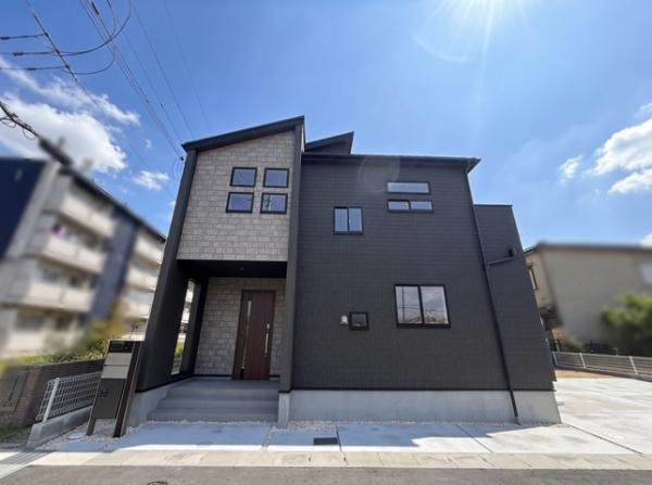 大和高田市曽大根２丁目 ／新築一戸建