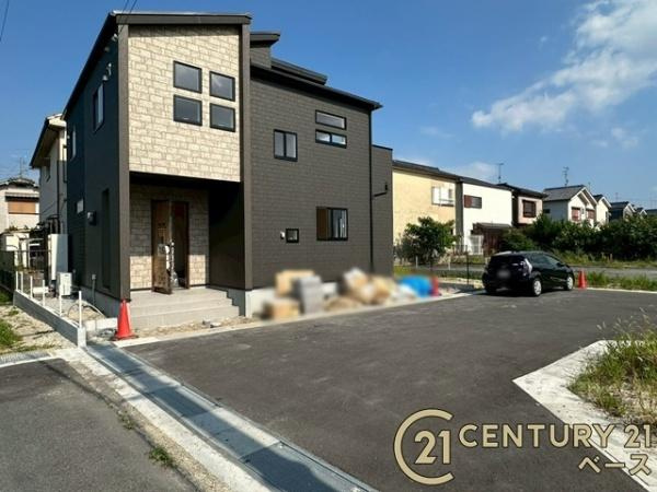 大和高田市曽大根２丁目 ／新築一戸建の前面道路含む現地写真