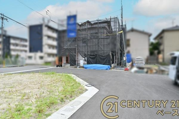 大和高田市曽大根２丁目 ／新築一戸建の前面道路含む現地写真