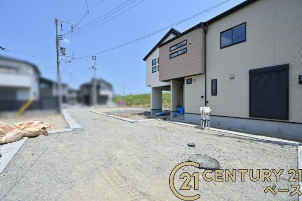 奈良市東九条町 １号棟 ／新築一戸建の前面道路含む現地写真