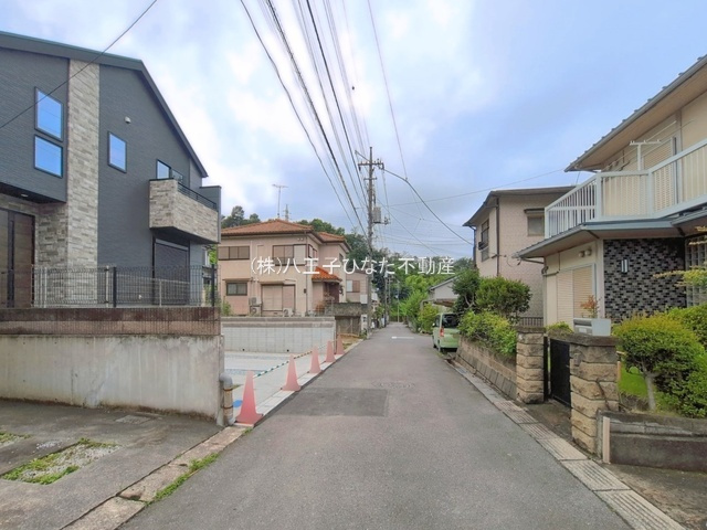 『八王子市新築戸建て』八王子市長沼町140-41【仲介手数料無料】　７期の前面道路含む現地写真|仲介手数料無料~八王子ひなた不動産~八王子市長沼町　新築戸建て