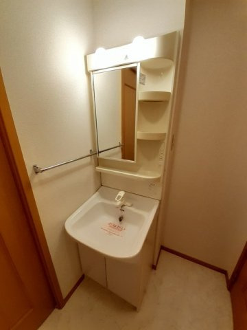 サニーカーサの洗面所