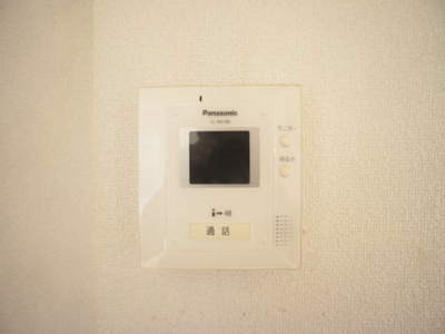 【セキュリティ】 | ブランシェントＡ | 訪問者の確認ができるTVドアホン付きです♪