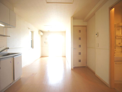 【居間・リビング】 | ブランシェントＡ | ゆったりできるリビングです♪