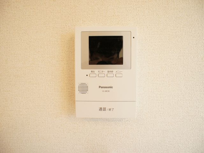 【セキュリティ】 | ムース | 訪問者の確認ができるTVドアホン付きです♪