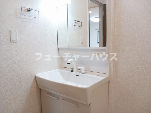 エスポワールひたちなか　Ⅱの洗面所|忙しい朝には欠かせない洗面所です