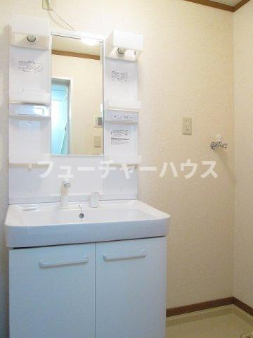 西小路ハイツⅢの洗面所