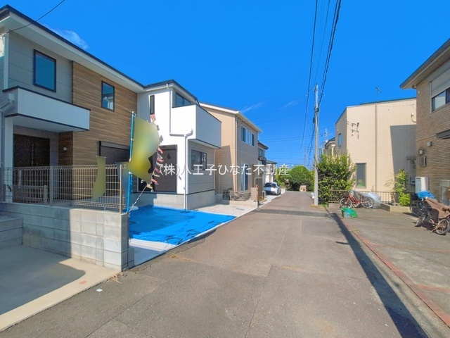 祝成約　八王子市　片倉町　新築戸建て　２２期の前面道路含む現地写真|～仲介手数料無料☆八王子ひなた不動産～八王子市片倉町　新築戸建て