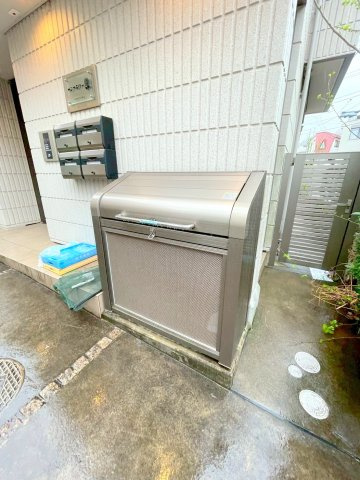 サンフラワーのその他共用部分|入居者専用ゴミストッカー