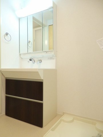 Ｍ＆Ｒの洗面所|ゆったりとスペースのある洗面所