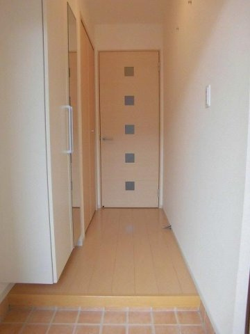 ミレーユⅢの玄関|シンプルで使いやすい玄関です