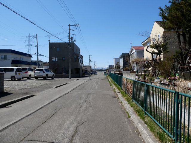 【その他】 | 厚別西4条1丁目 | ●南東側道路
※山本排水(札幌市所有・用悪水路)がございます。