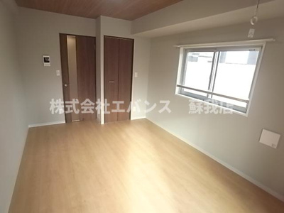 【寝室】 | PETALS新宿 | 落ち着いた色調の寝室です