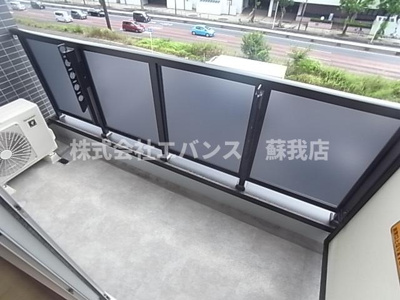 【バルコニー】 | PETALS新宿 | 落ち着いた時間を過ごせるバルコニーです