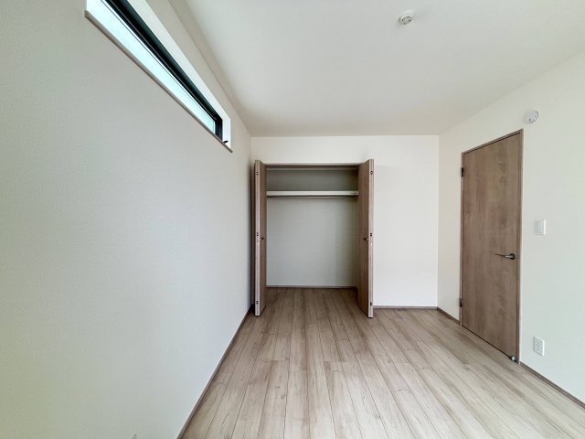 沼津市東熊堂の新築一戸建の洋室