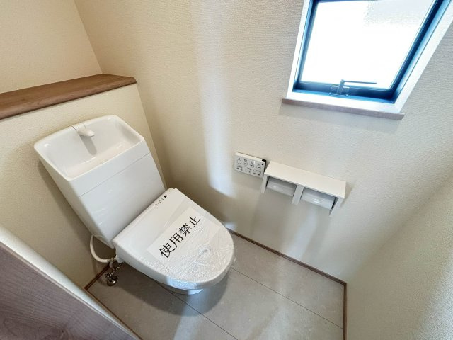 沼津市東熊堂の新築一戸建のトイレ