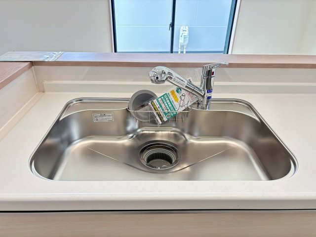沼津市東熊堂の新築一戸建のキッチン