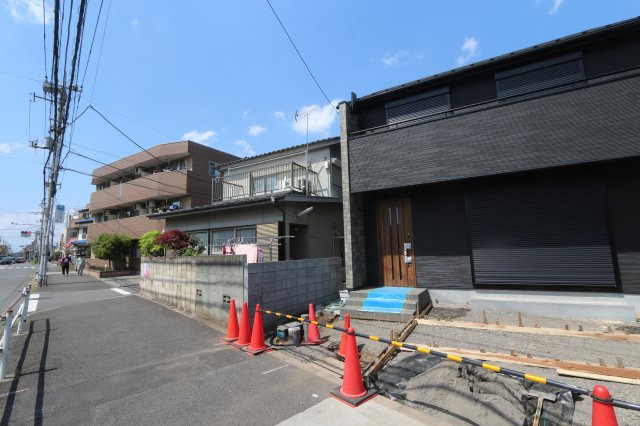 東大和市南街の外観|照明・カーテン・家具付き♪フロントオープン食洗機＆カップボード付き♪