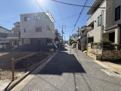 【前面道路含む現地写真】 | 【プレイワーク榎元町4丁】榎小・新築建売・４LDK・駐車２台 | 前面道路含む現地写真です