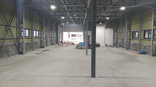 大阪市西成区南津守7丁目貸倉庫88万円の内装