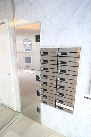 【エントランス】