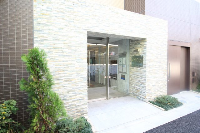 【エントランス】