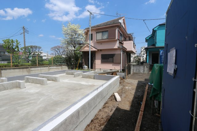 【LIGNAGE】東大和南街５丁目の外観|１階に水回りを集中した「家事楽動線」PLAN♪コミュニケーション重視のリビングイン階段、いつも家族を身近に感じられます