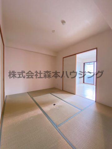 【和室】 | 　ベルデュール四條畷 | 日本らしい落ち着いた雰囲気の和室です