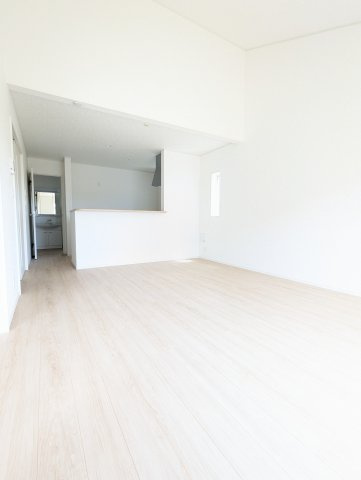 那珂市中台第２の居間・リビング|開放感がありお部屋を見渡せ・・動線が非常に効率的でスムーズな作業ができ魅力的です。
