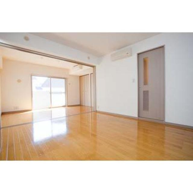 ルミエール祐天寺の居間・リビング|※写真は同タイプ住戸です。