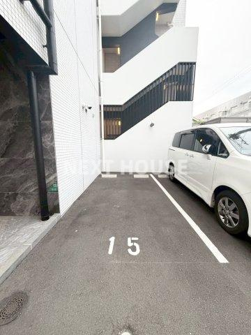 ヴィーナス今里の駐車場