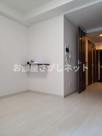 KDXレジデンス池袋ウエスト【おとり物件なし】#学生・社会人にオススメ！初期費用分割払いOK！の居間・リビング